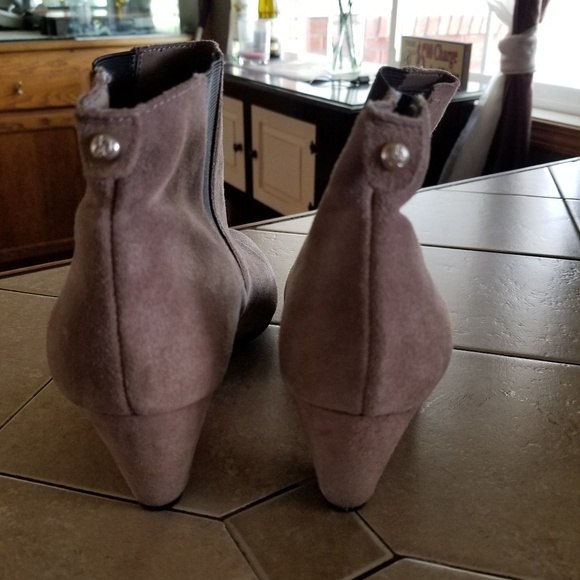 Sold - Picture 4 of 6